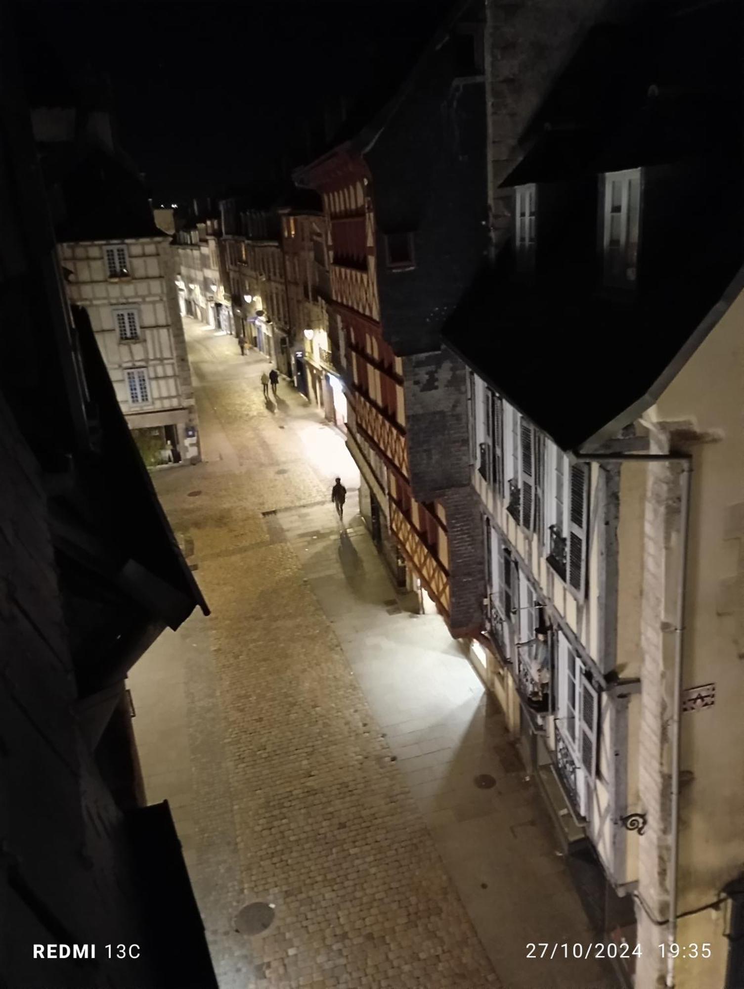 Escapade Romantique Sous Les Toits De Kereon - Centre Historique, Rue Pietonne Quimper Exterior foto